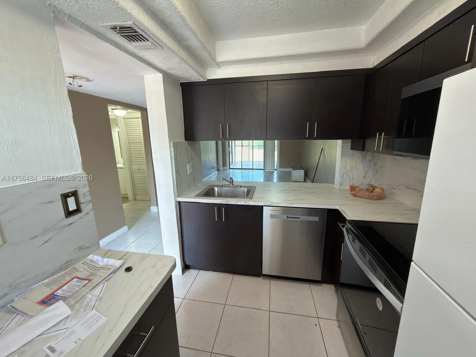 Foto de propiedad en 3400 Foxcroft Road 212, Miramar, FL 33025 Miramar con MLS# 