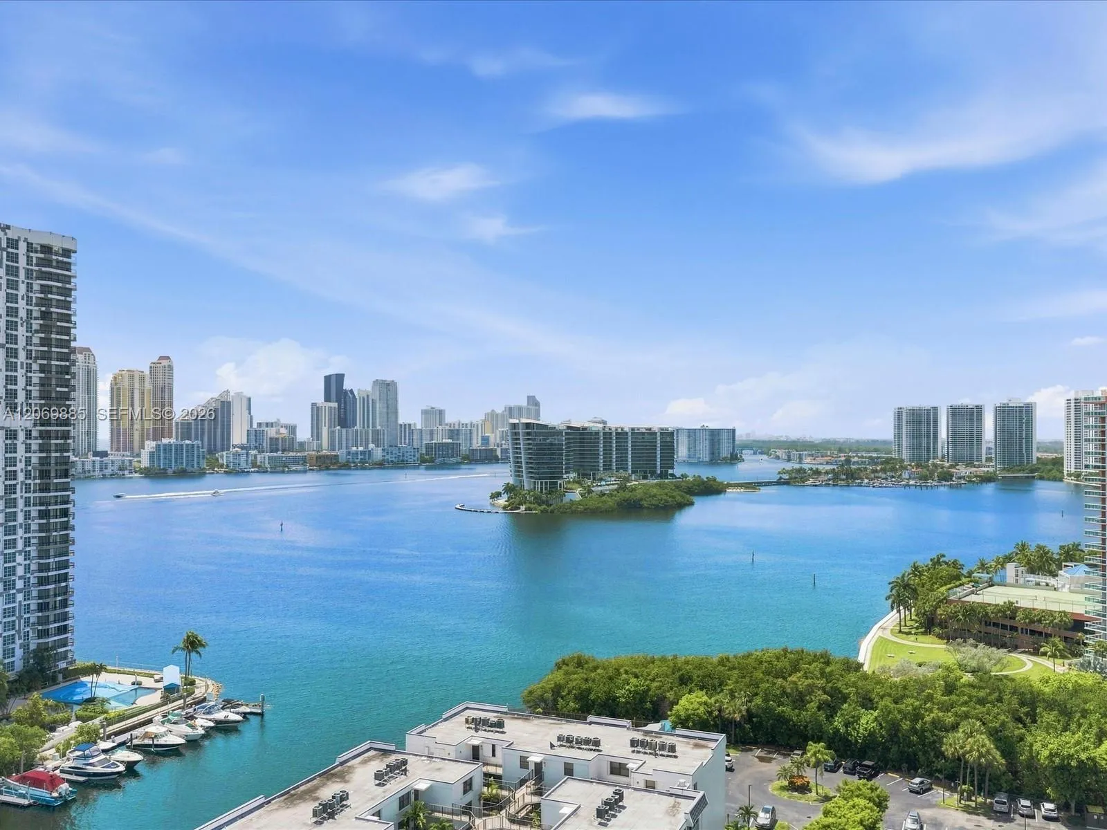 Foto de propiedad en 3400 NE 192nd Street 2001, Aventura, FL 33180 Aventura con MLS# 