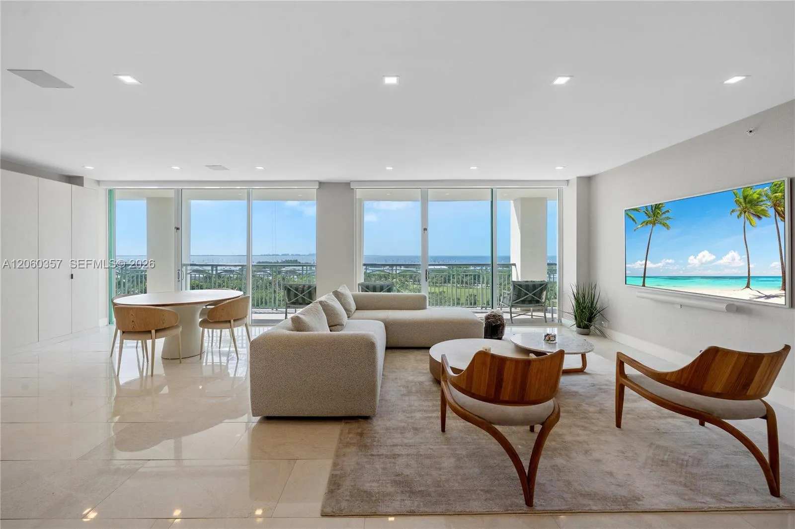 Foto de propiedad en 3400 SW 27th Avenue 802, Miami, FL 33133 Miami con MLS#