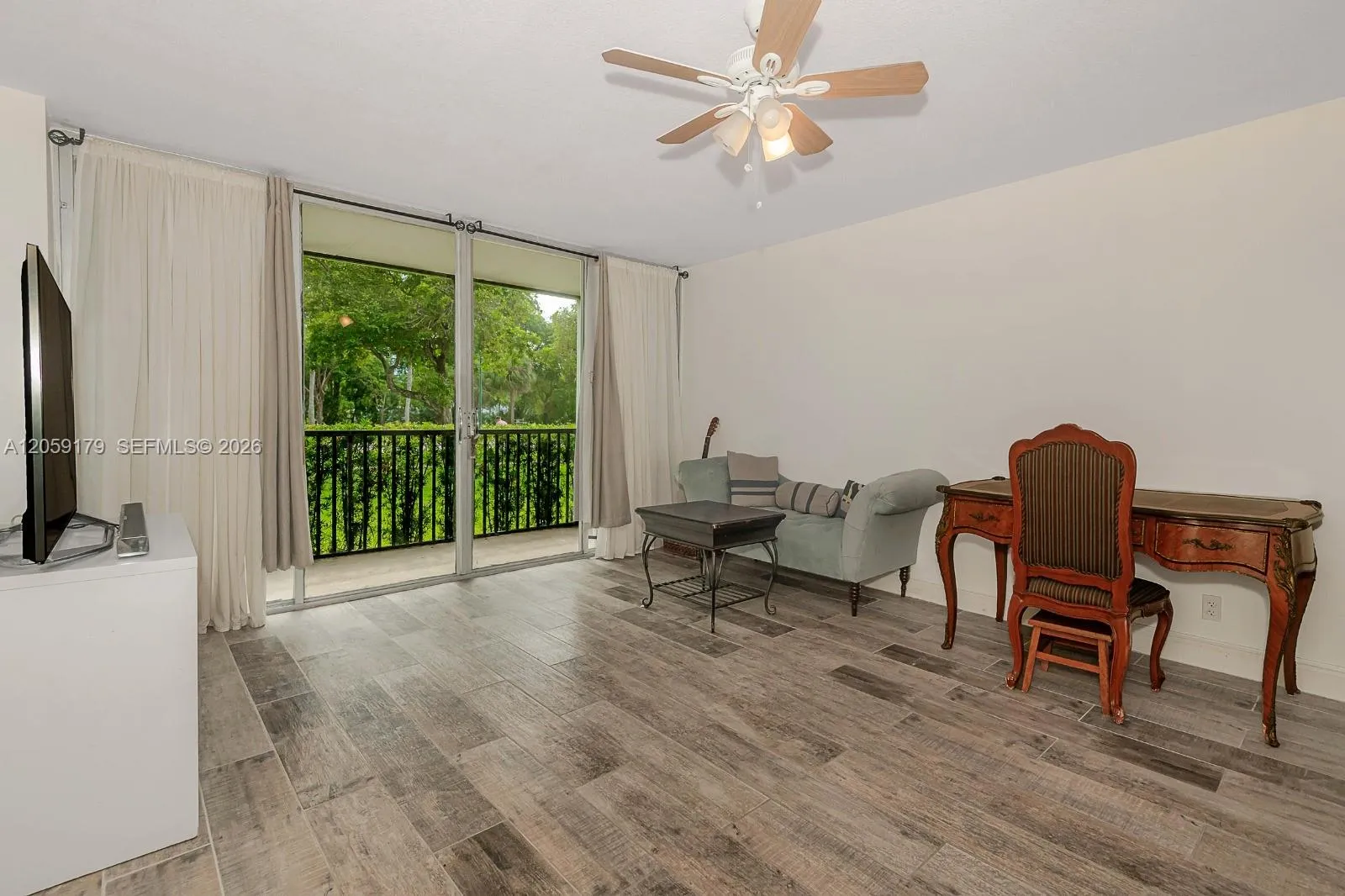 En Venta 3401 N Country Club Drive 117, Aventura, FL 33180, Aventura, FL 33180