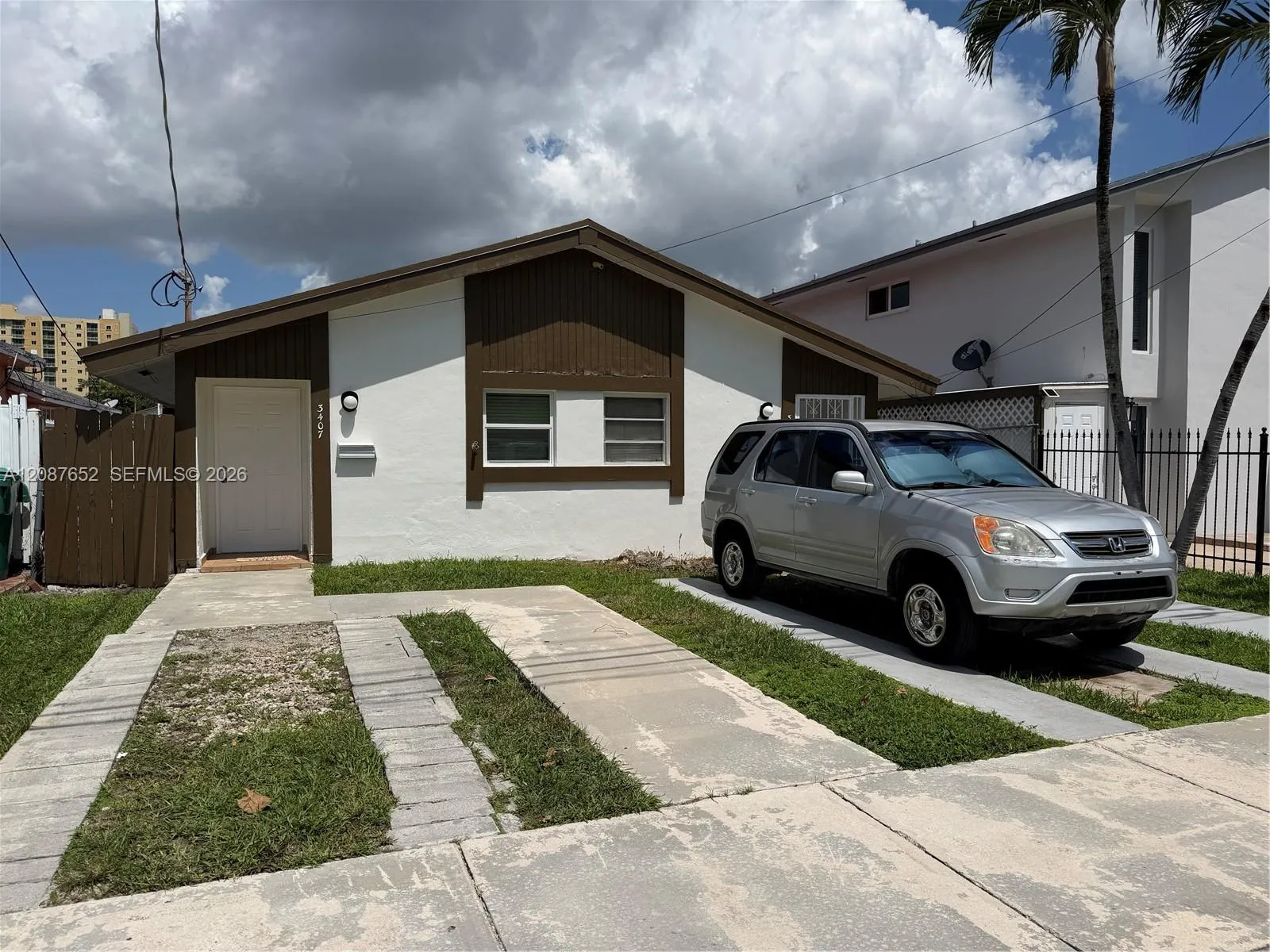En Venta 3405 SW 24th Street, Miami, FL 33145, Miami, FL 33145
