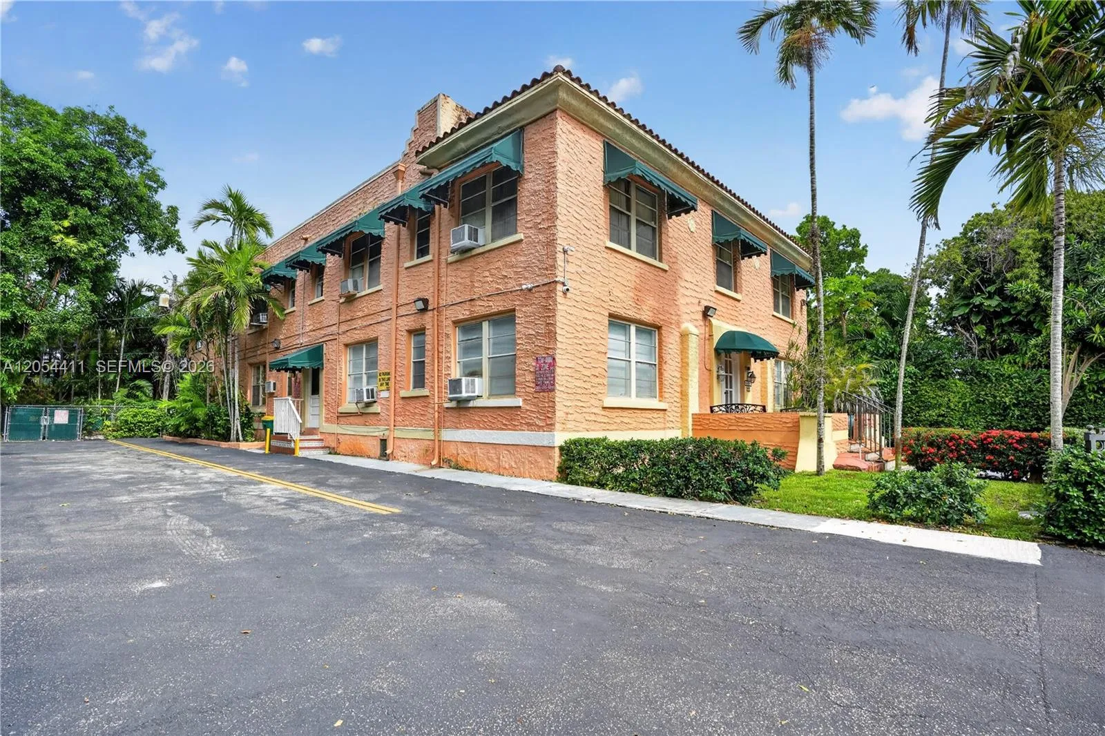 En Renta 3409 S Le Jeune Road 11, Coral Gables, FL 33134, Coral Gables, FL 33134