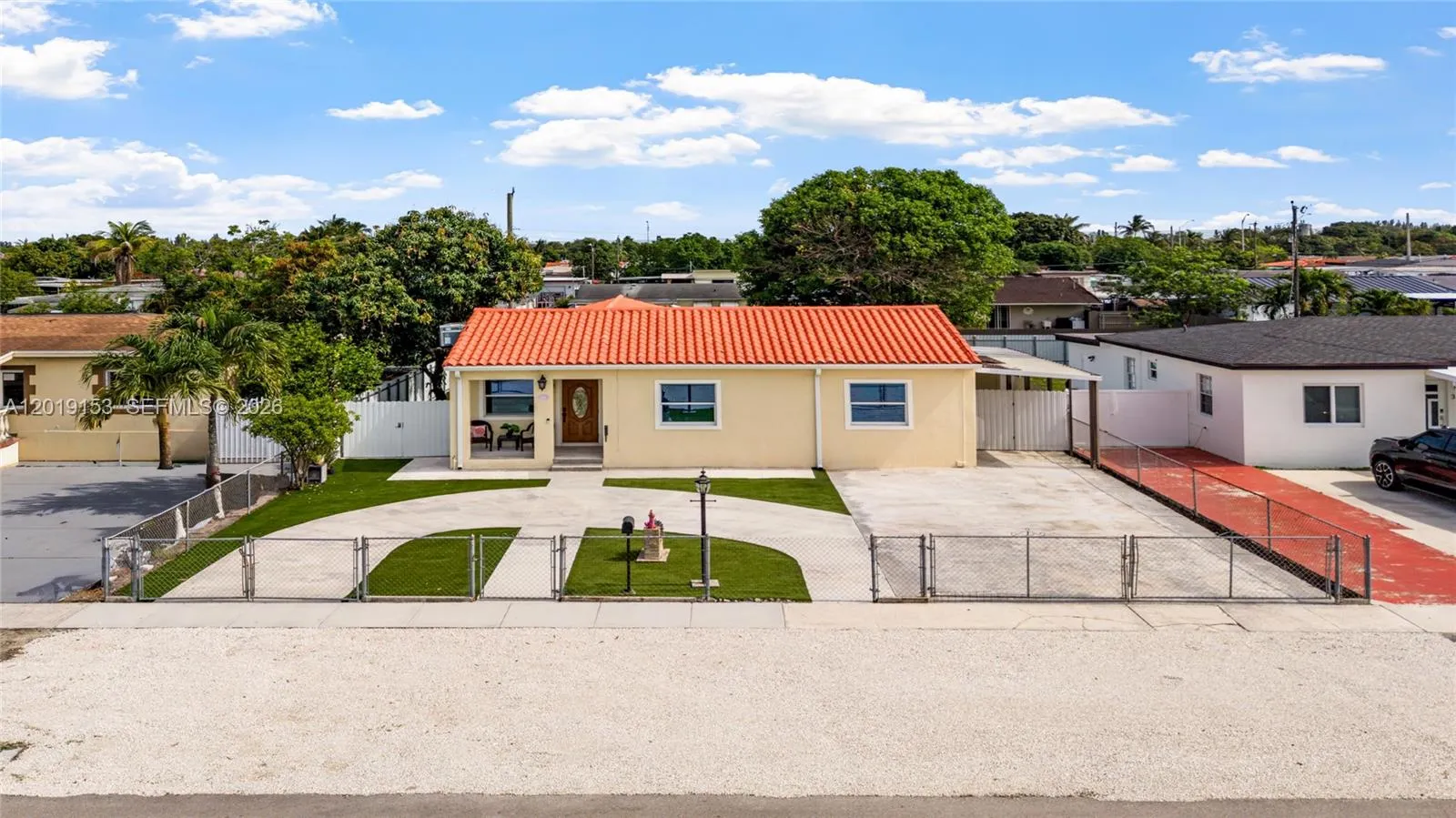 Vendido 341 E 58th Street, Hialeah, FL 33013, Hialeah, FL 33013