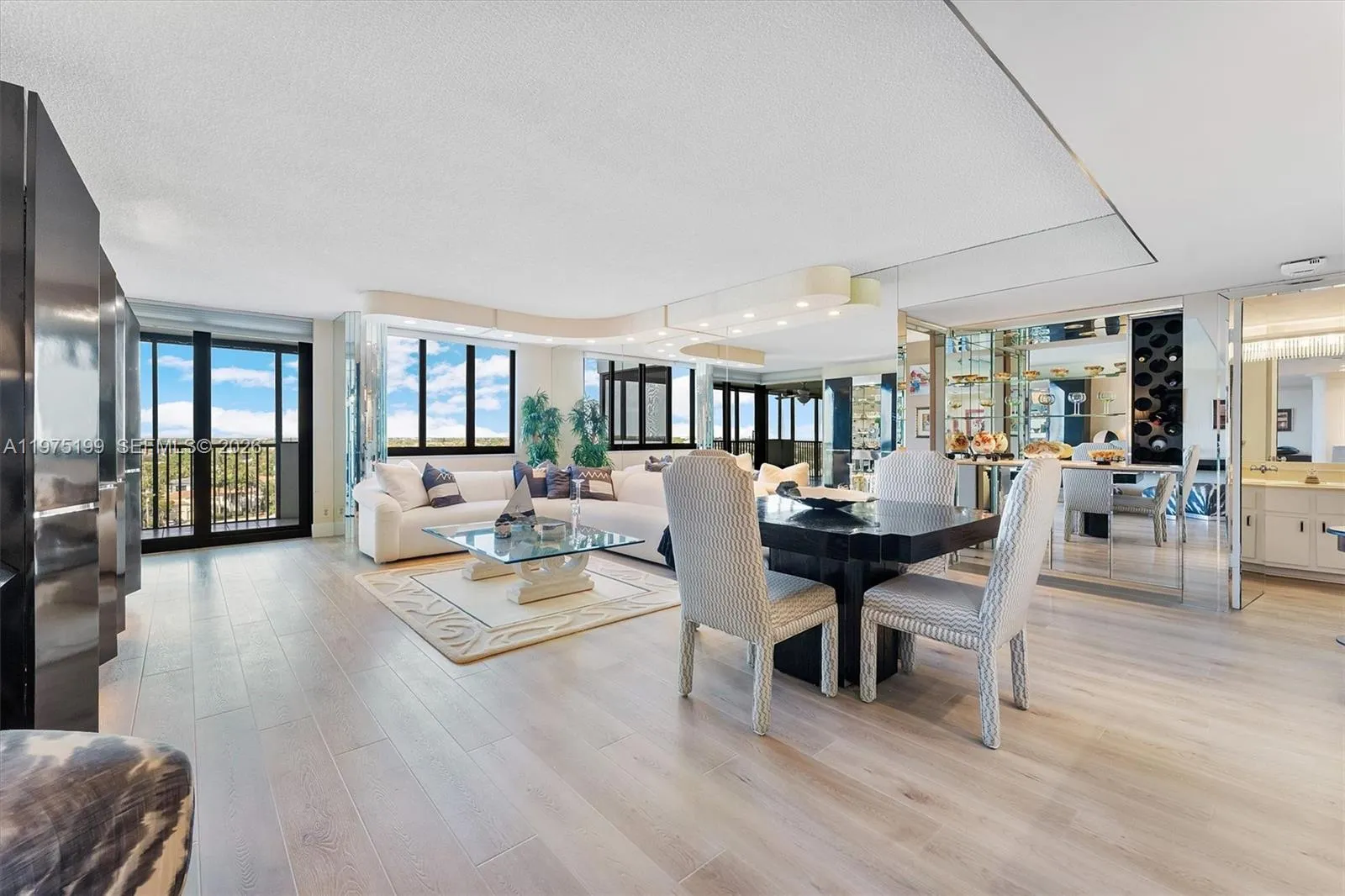 Foto de propiedad en 3420 S Ocean Boulevard 11X, Highland Beach, FL 33487 Highland Beach con MLS# 
