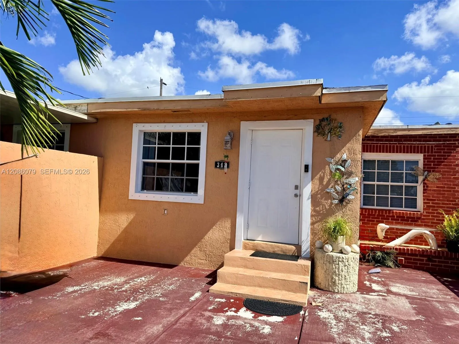 Foto de propiedad en 343 W 11th Street, Hialeah, FL 33010 Hialeah con MLS# 