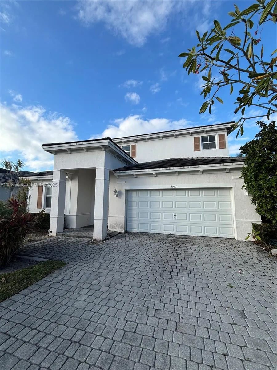 Foto de propiedad en 3449 NE 2nd Street, Homestead, FL 33033 Homestead con MLS# 