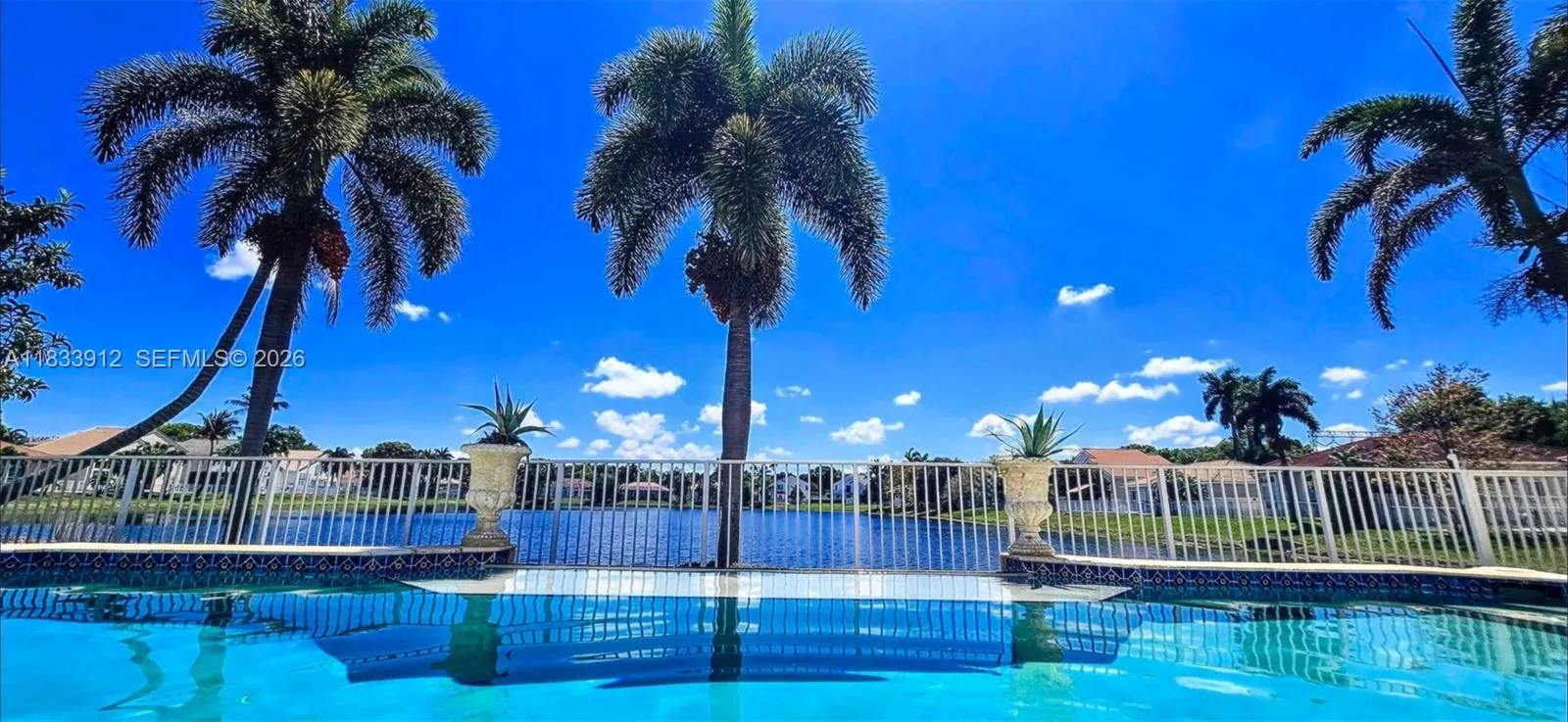 Foto de propiedad en 3460 SW 52nd Street, Hollywood, FL 33312 Hollywood con MLS# 