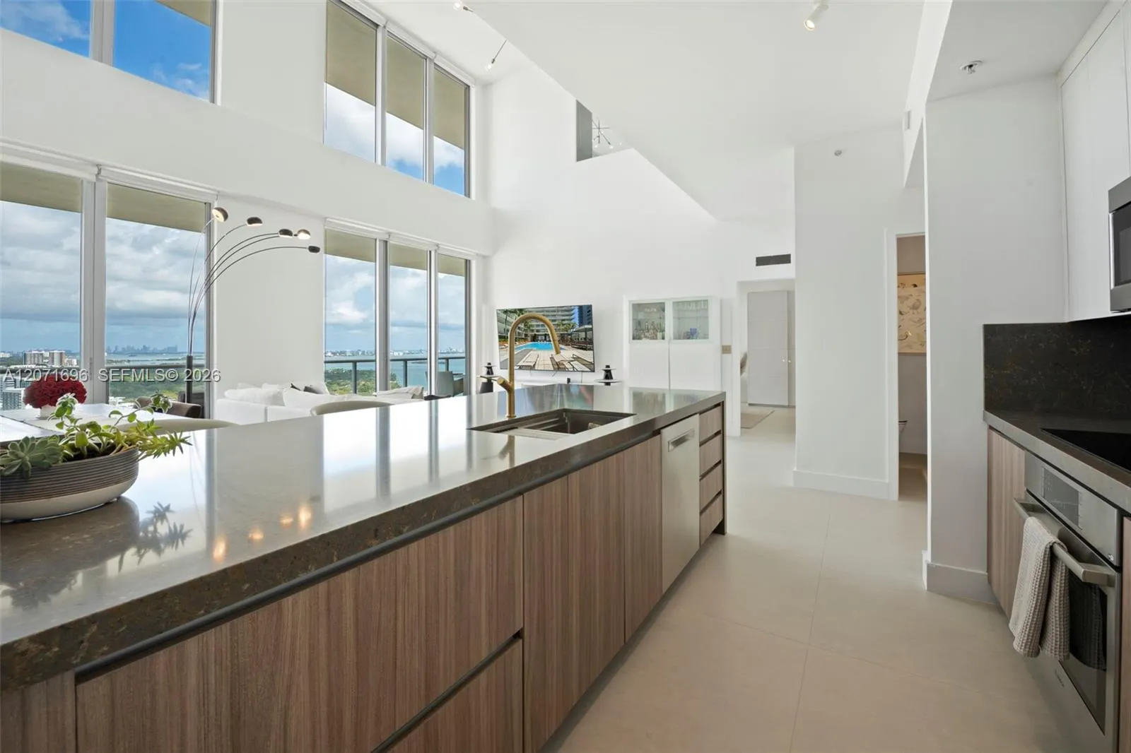 En Venta 3470 E Coast Avenue PH102, Miami, FL 33137, Miami, FL 33137