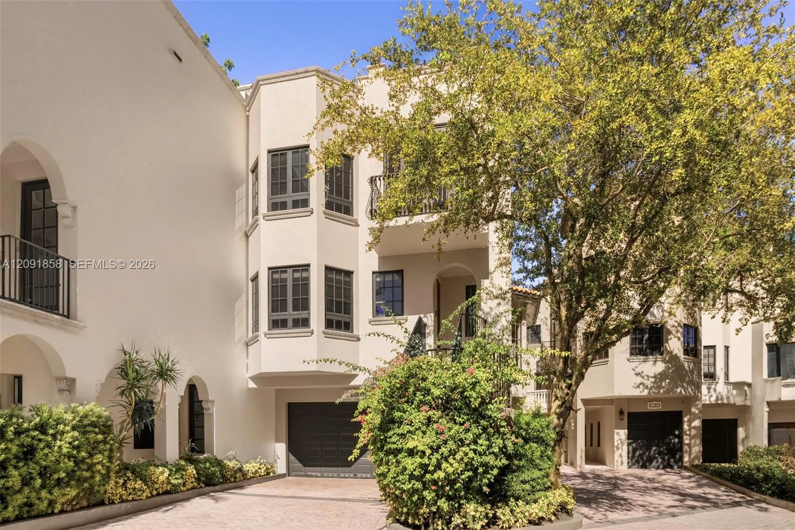 En Venta 3471 Main Highway 1204, Coconut Grove, FL 33133, Coconut Grove, FL 33133