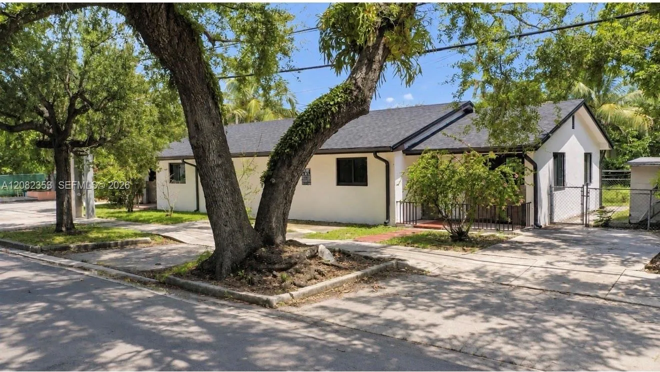 En Venta 3471 Plaza Street, Miami, FL 33133, Miami, FL 33133
