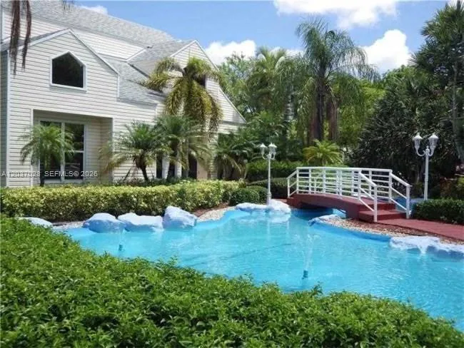 Foto de propiedad en 3473 NW 44th Street 103, Oakland Park, FL 33309 Oakland Park con MLS# 