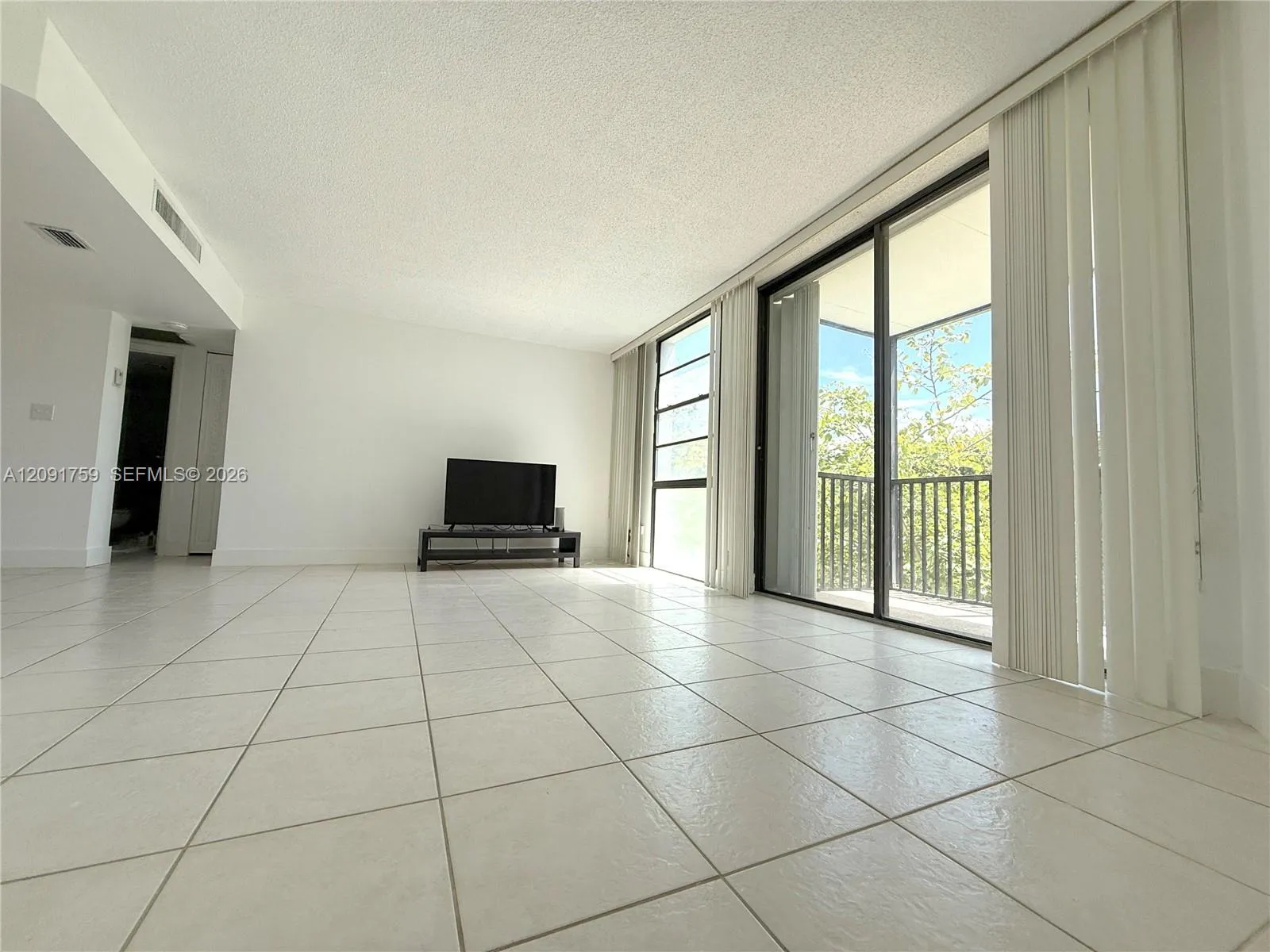En Renta 3475 N Country Club Drive 308, Aventura, FL 33180, Aventura, FL 33180