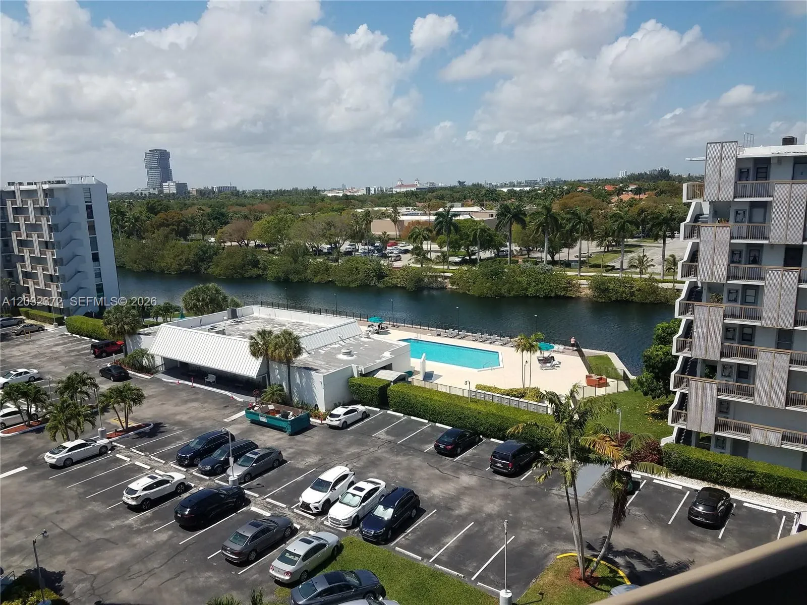 Foto de propiedad en 3475 N Country Club Drive 805, Aventura, FL 33180 Aventura con MLS# 