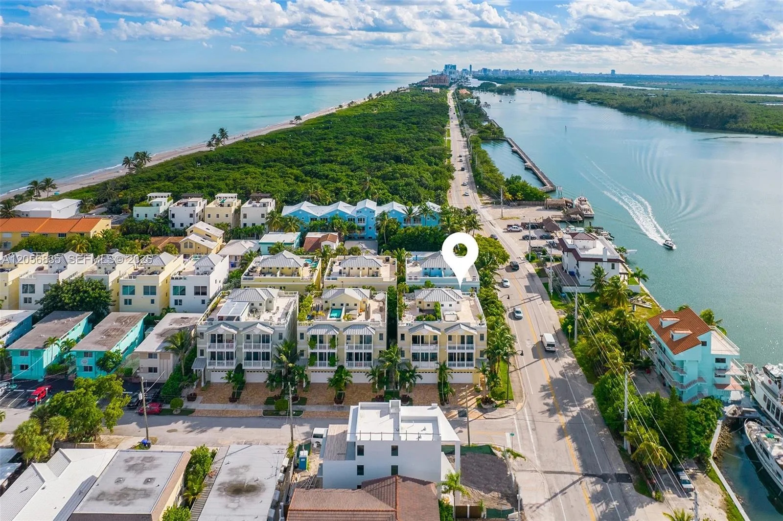 Foto de propiedad en 348 Elm Street B-10, Hollywood, FL 33019 Hollywood con MLS# 