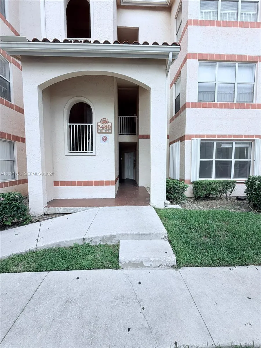 En Renta 3480 N Pinewalk Drive N 136, Margate, FL 33063, Margate, FL 33063