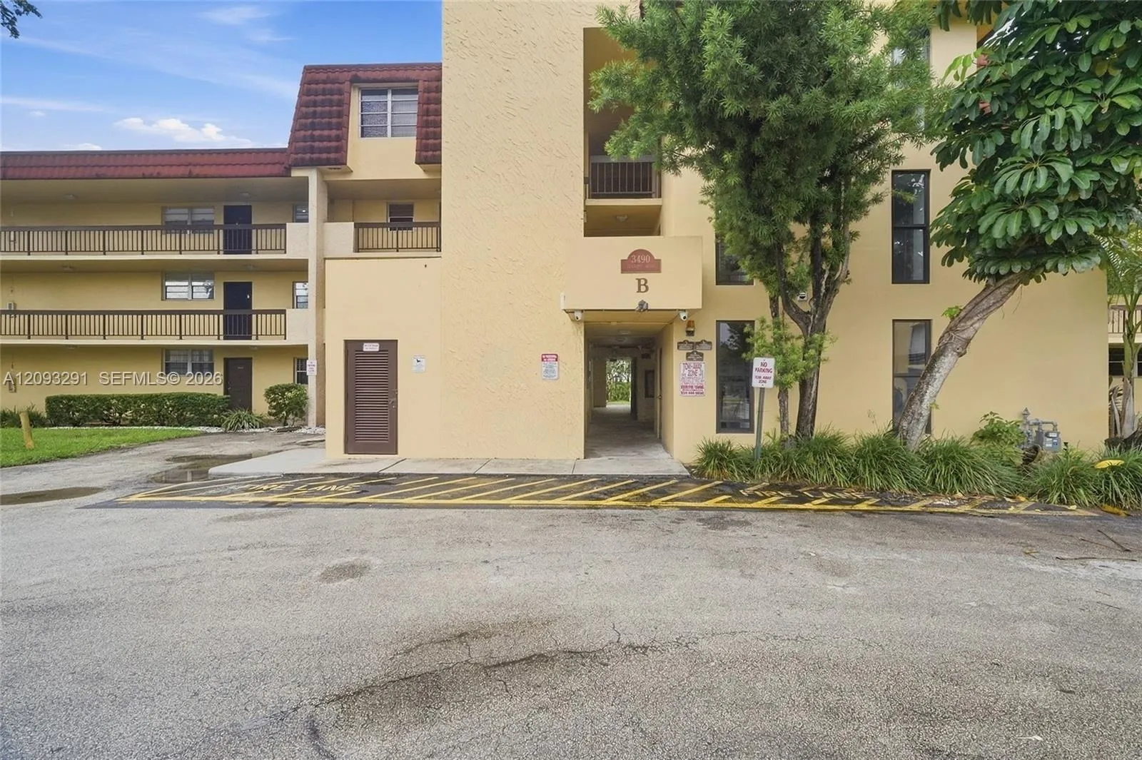 En Venta 3490 Foxcroft Road B303, Miramar, FL 33025, Miramar, FL 33025