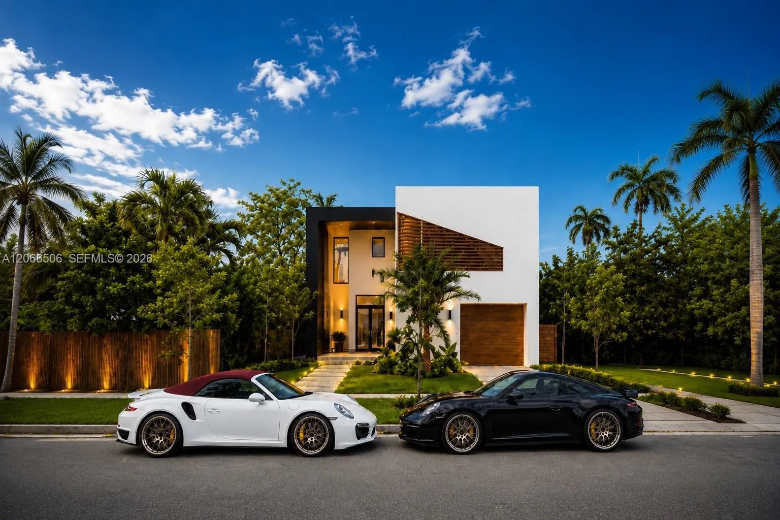 Foto de propiedad en 35 SW 22nd Road, Miami, FL 33129 Miami con MLS# 