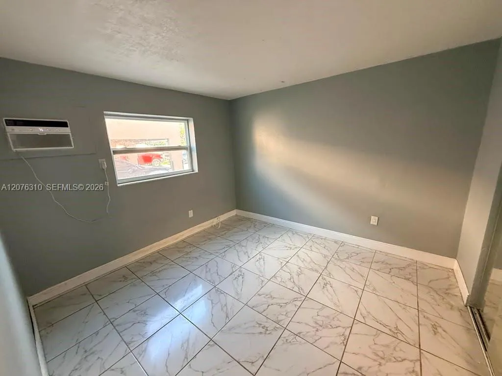 En Renta 350 E 21st Street 108, Hialeah, FL 33010, Hialeah, FL 33010