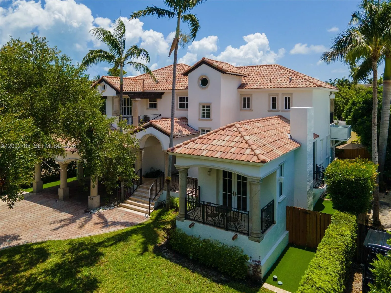 En Renta 350 Redwood Lane, Key Biscayne, FL 33149, Key Biscayne, FL 33149