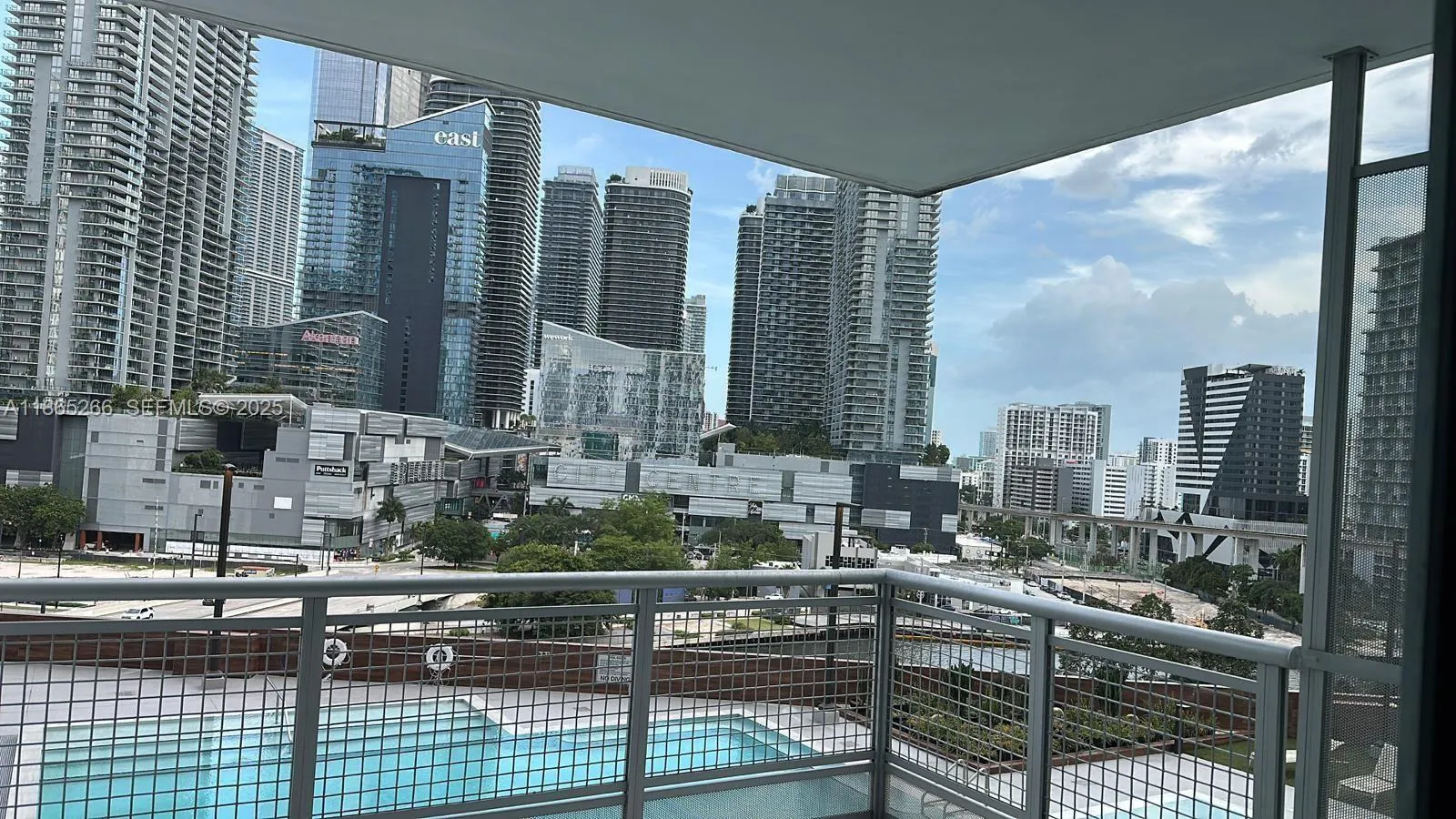 Foto de propiedad en 350 S Miami Avenue 1108, Miami, FL 33130 Miami con MLS# 