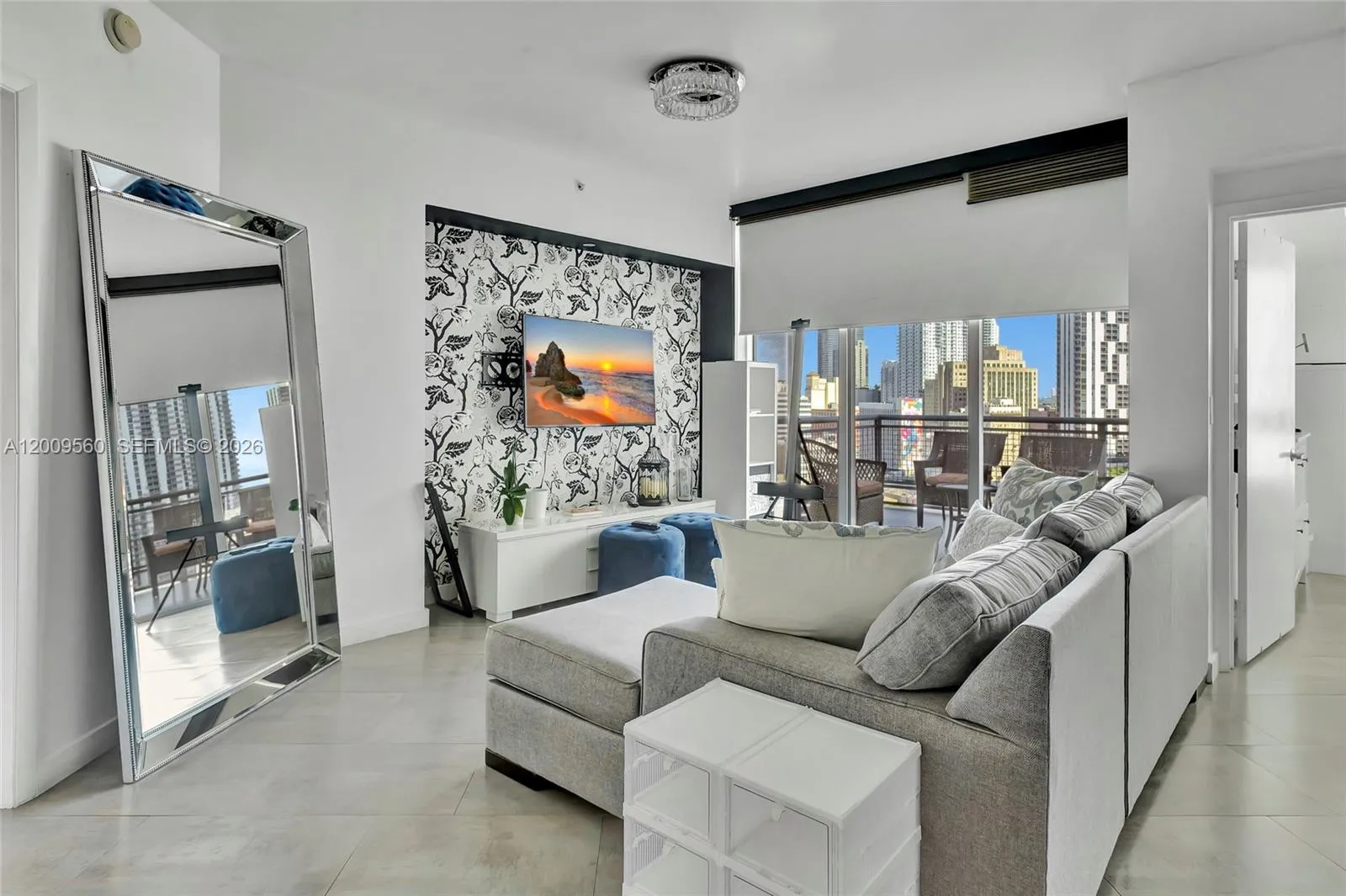 Foto de propiedad en 350 S Miami Avenue 1703, Miami, FL 33130 Miami con MLS# 