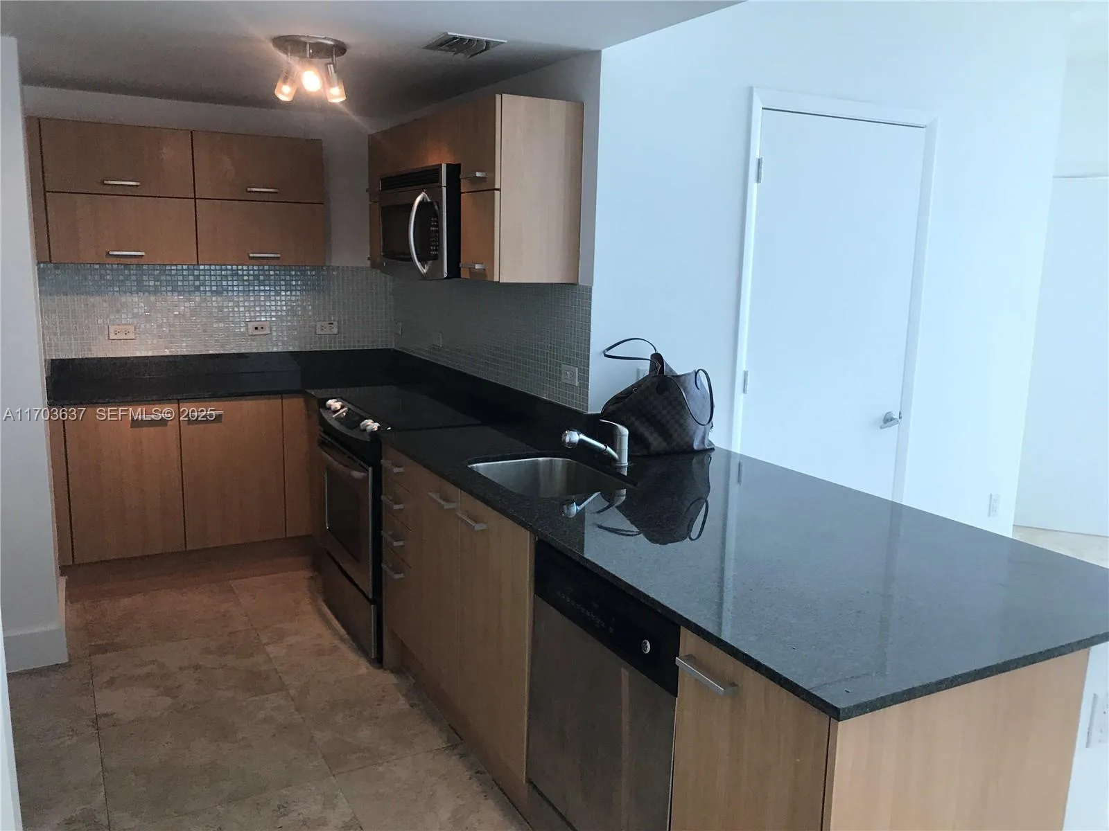 Foto de propiedad en 350 S Miami Avenue 1704, Miami, FL 33130 Miami con MLS# 