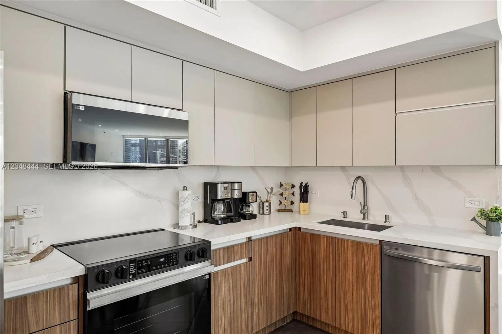 Foto de propiedad en 350 S Miami Avenue 1902, Miami, FL 33130 Miami con MLS# 