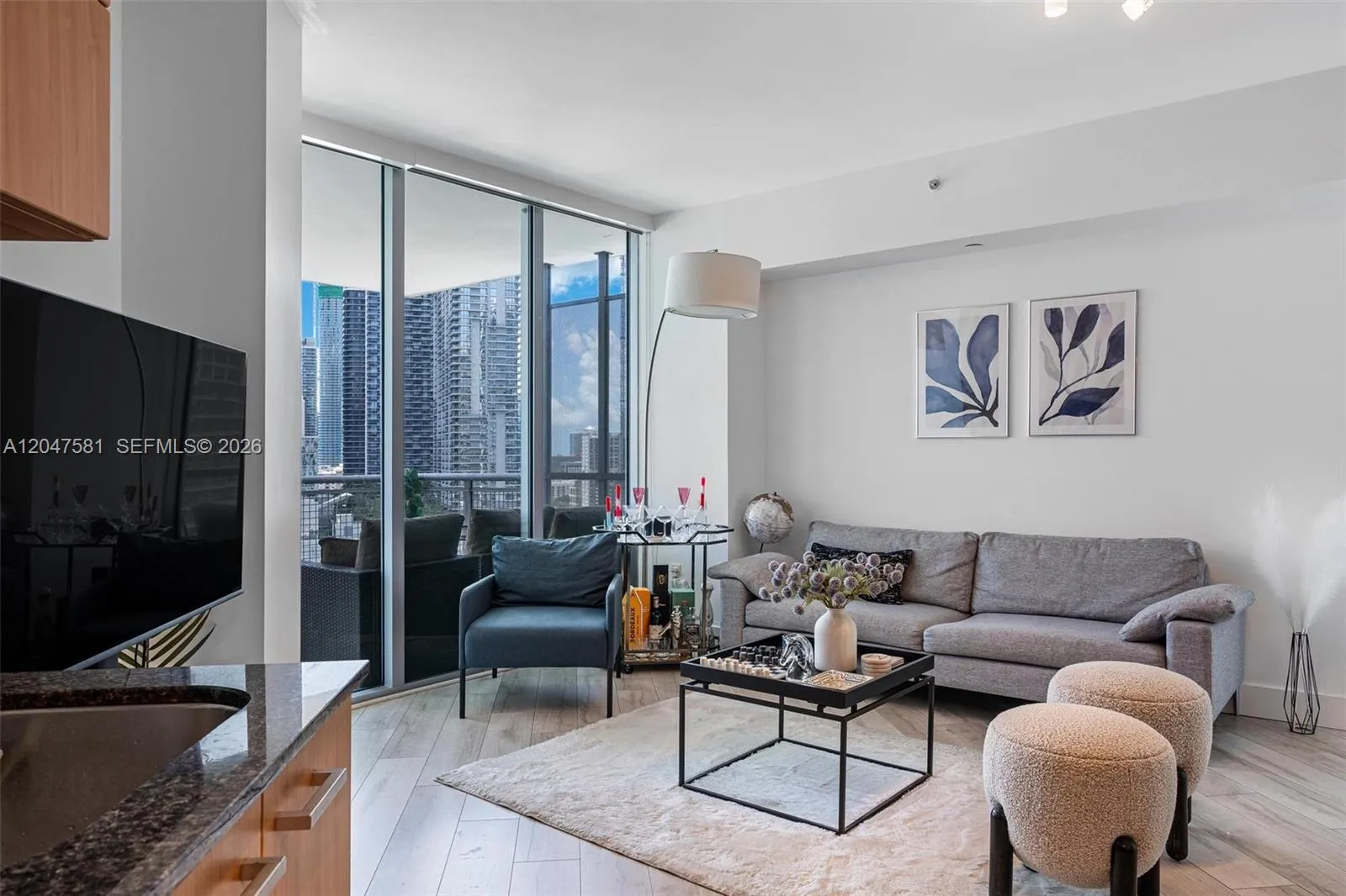 Foto de propiedad en 350 S Miami Avenue 2108, Miami, FL 33130 Miami con MLS# 