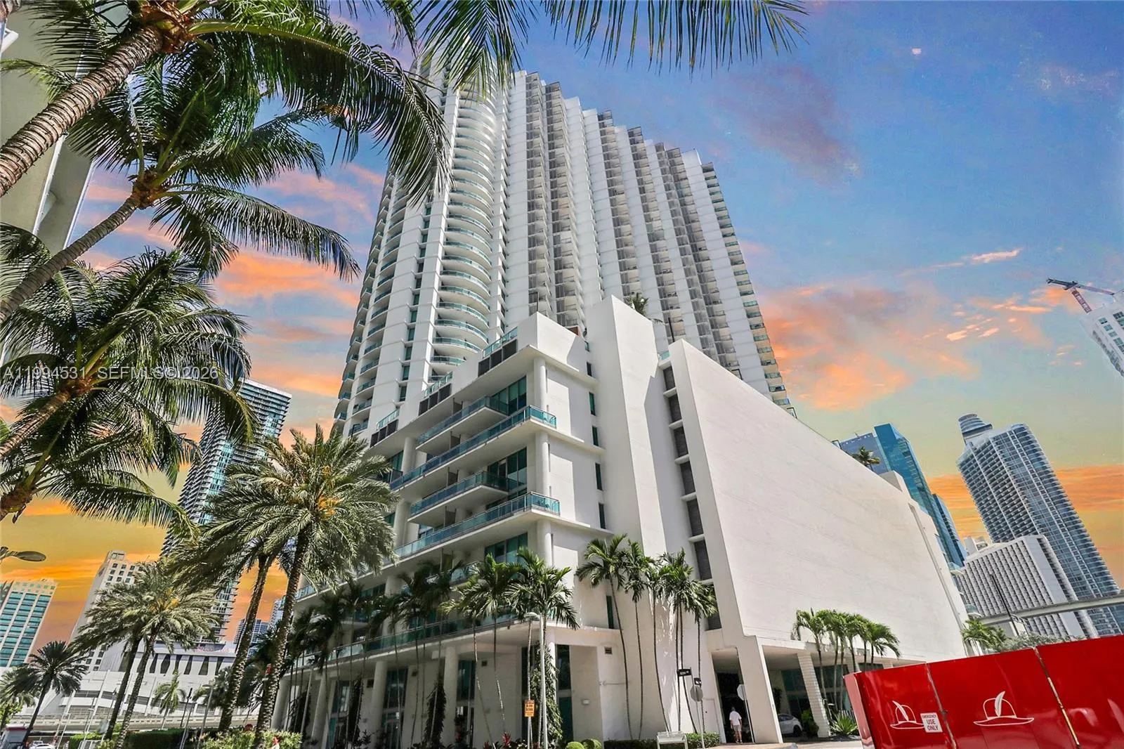 Foto de propiedad en 350 S Miami Avenue 4110, Miami, FL 33130 Miami con MLS# 