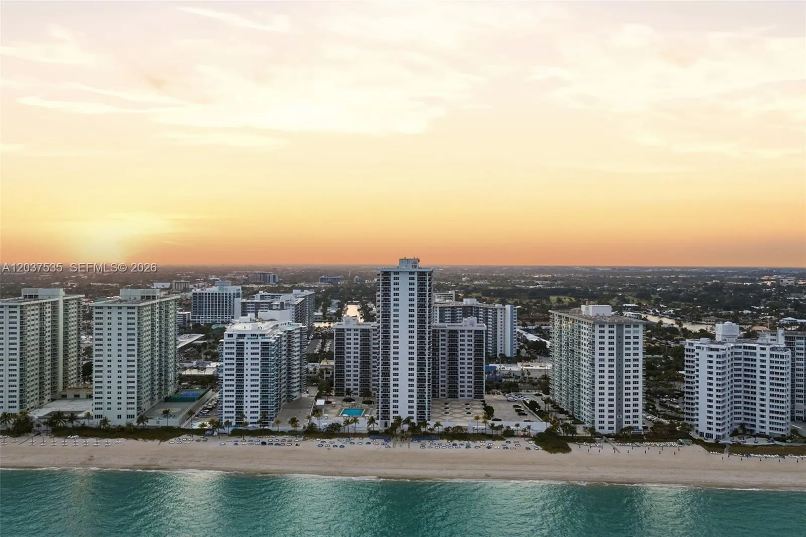 Foto de propiedad en 3500 Galt Ocean Drive 2314, Fort Lauderdale, FL 33308 Fort Lauderdale con MLS# 