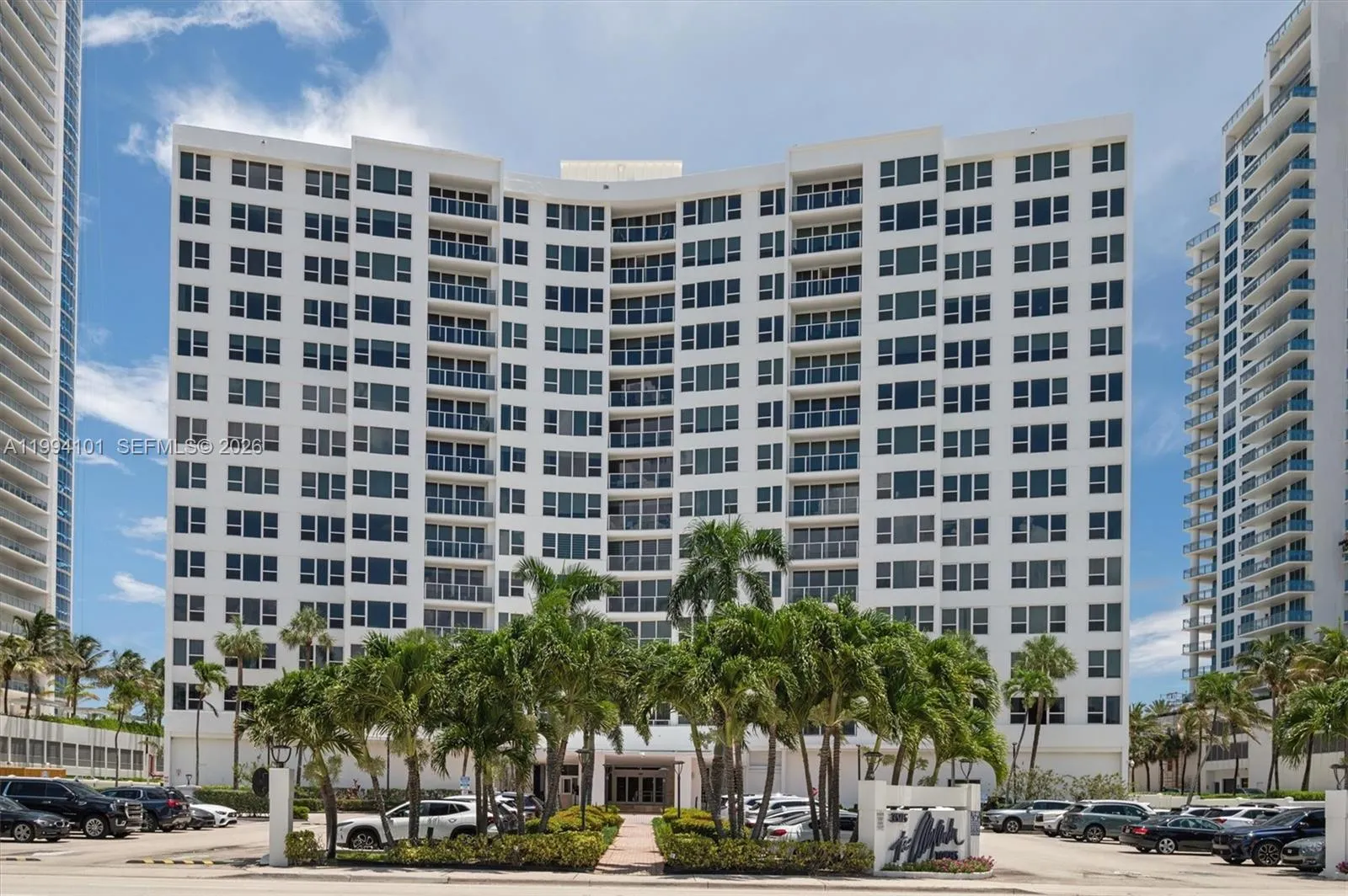 Foto de propiedad en 3505 S Ocean Drive 201, Hollywood, FL 33019 Hollywood con MLS# 