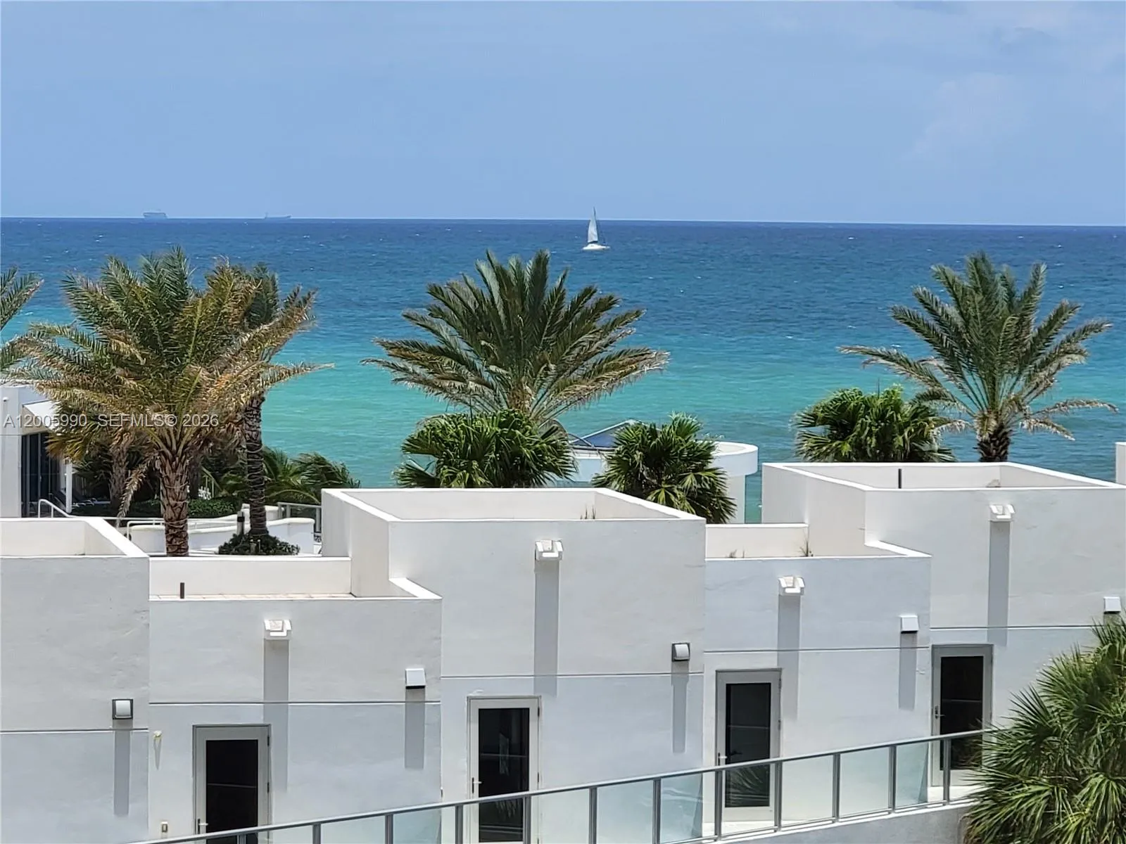 Foto de propiedad en 3505 S Ocean Drive 209, Hollywood, FL 33019 Hollywood con MLS# 