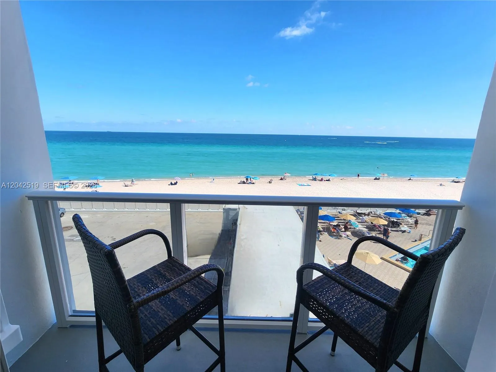 Foto de propiedad en 3505 S Ocean Drive 412, Hollywood, FL 33019 Hollywood con MLS#