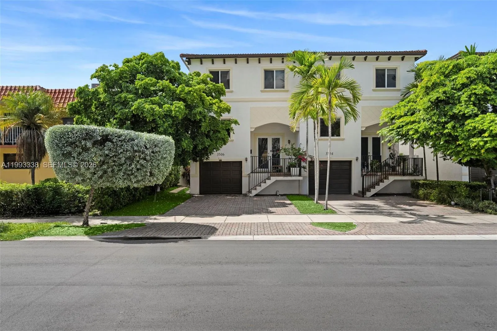 Foto de propiedad en 3506 NE 166th Street 4, North Miami Beach, FL 33160 North Miami Beach con MLS# 