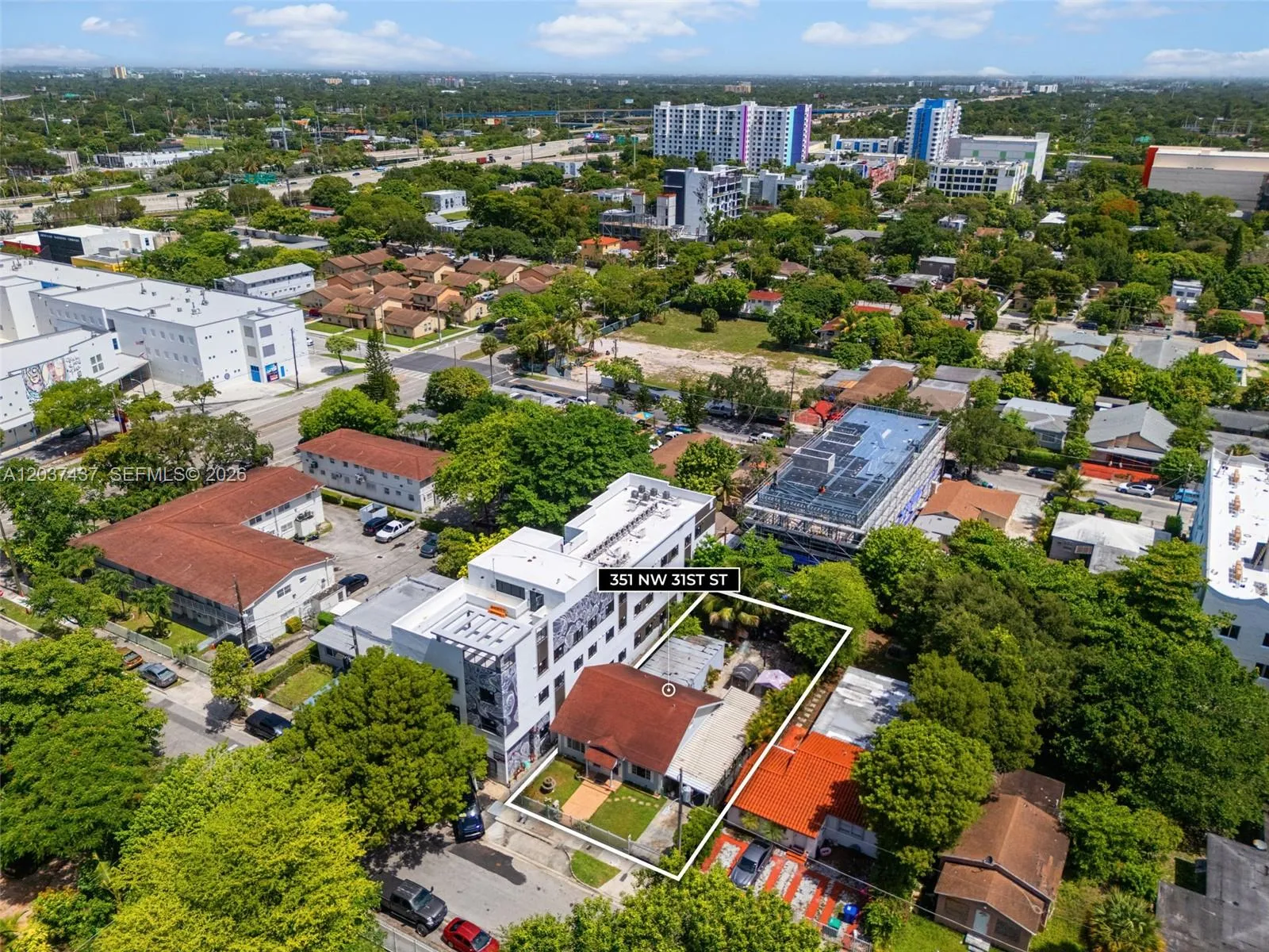 Foto de propiedad en 351 NW 31st Street, Miami, FL 33127 Miami con MLS# 