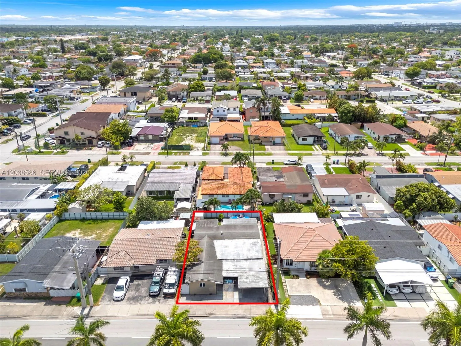 Foto de propiedad en 3510 SW 87th Avenue, Miami, FL 33165 Miami con MLS# 