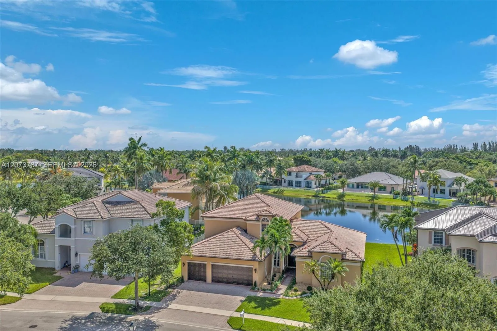 Foto de propiedad en 3521 SW 146th Terrace, Miramar, FL 33027 Miramar con MLS# 