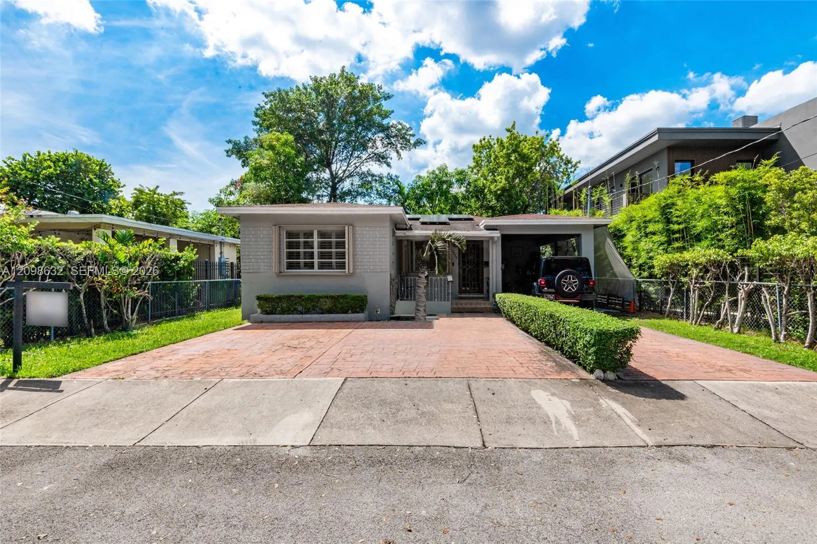 En Venta 3530 Oak Avenue, Miami, FL 33133, Miami, FL 33133