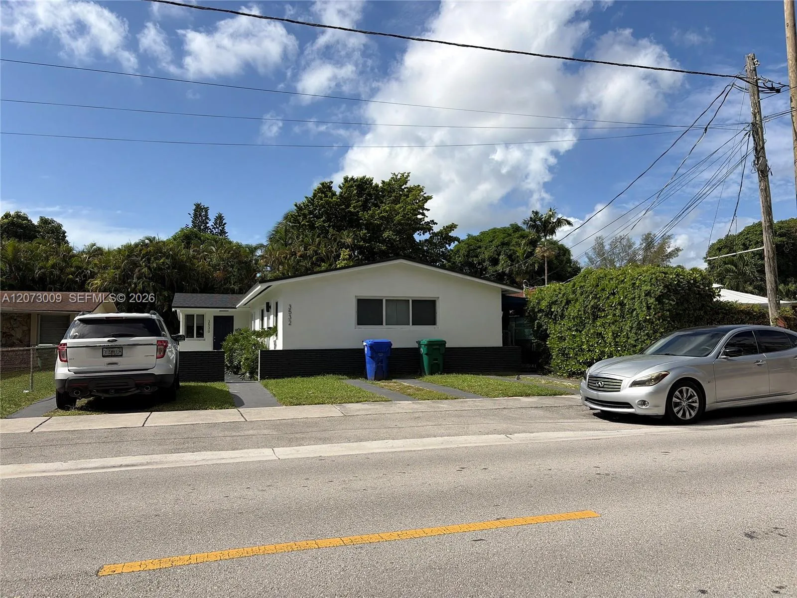 Foto de propiedad en 3530 SW 22nd Terrace, Miami, FL 33145 Miami con MLS# 