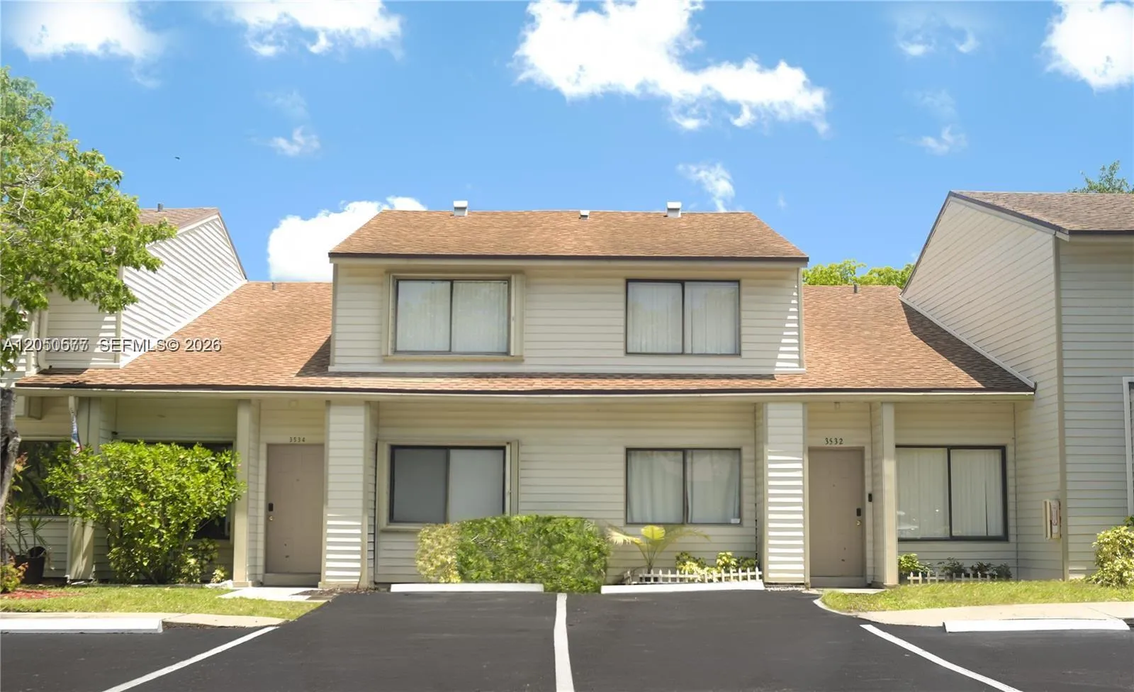 Foto de propiedad en 3534 NW 98th Terrace 3H, Sunrise, FL 33351 Sunrise con MLS# 