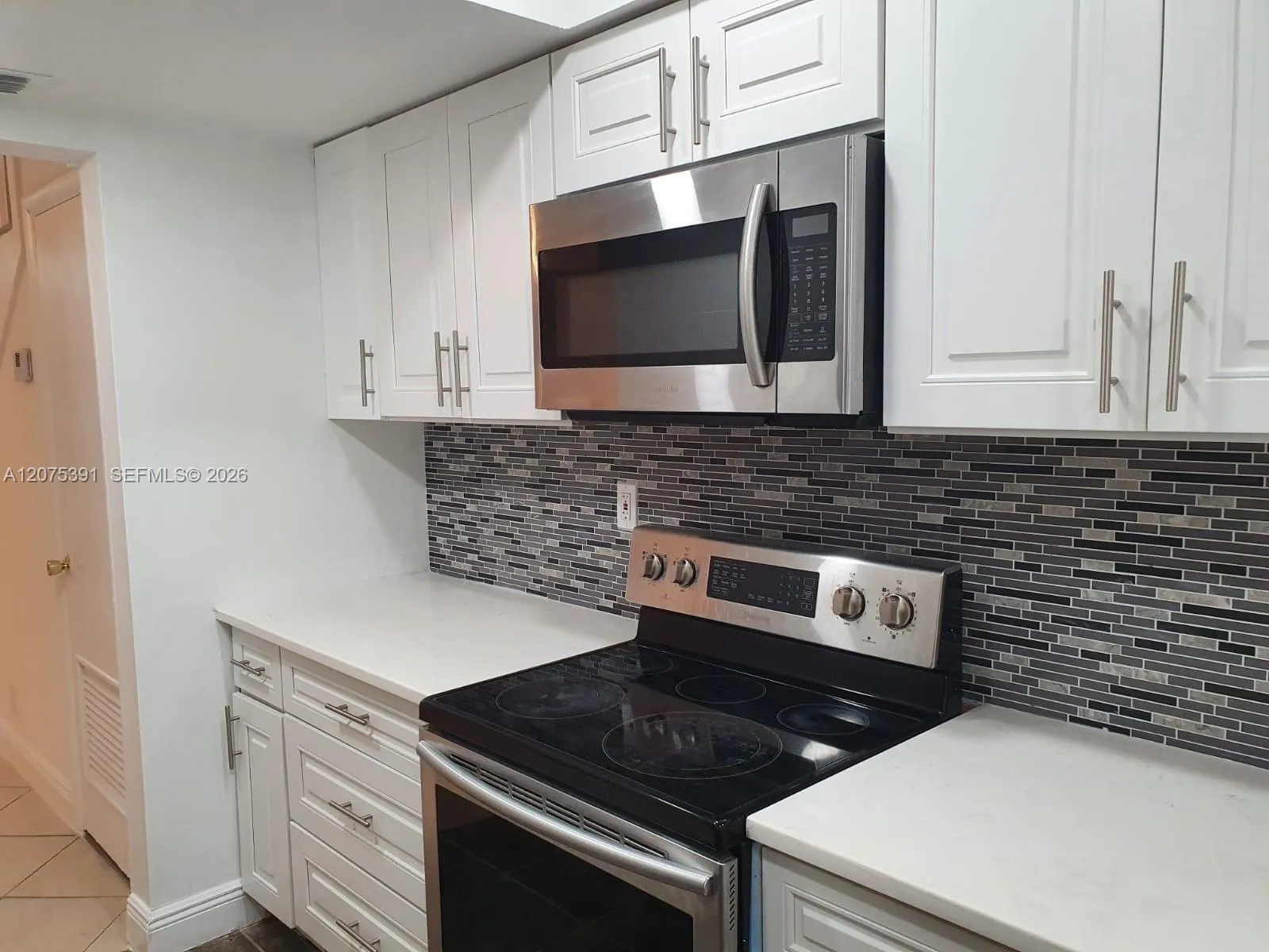 Foto de propiedad en 3551 NW 95th Terrace 303, Sunrise, FL 33351 Sunrise con MLS# 