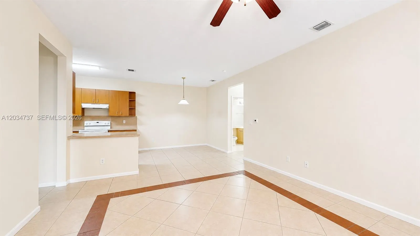 En Venta 3557 Forest Hill Boulevard 51, Palm Springs, FL 33406, Palm Springs, FL 33406