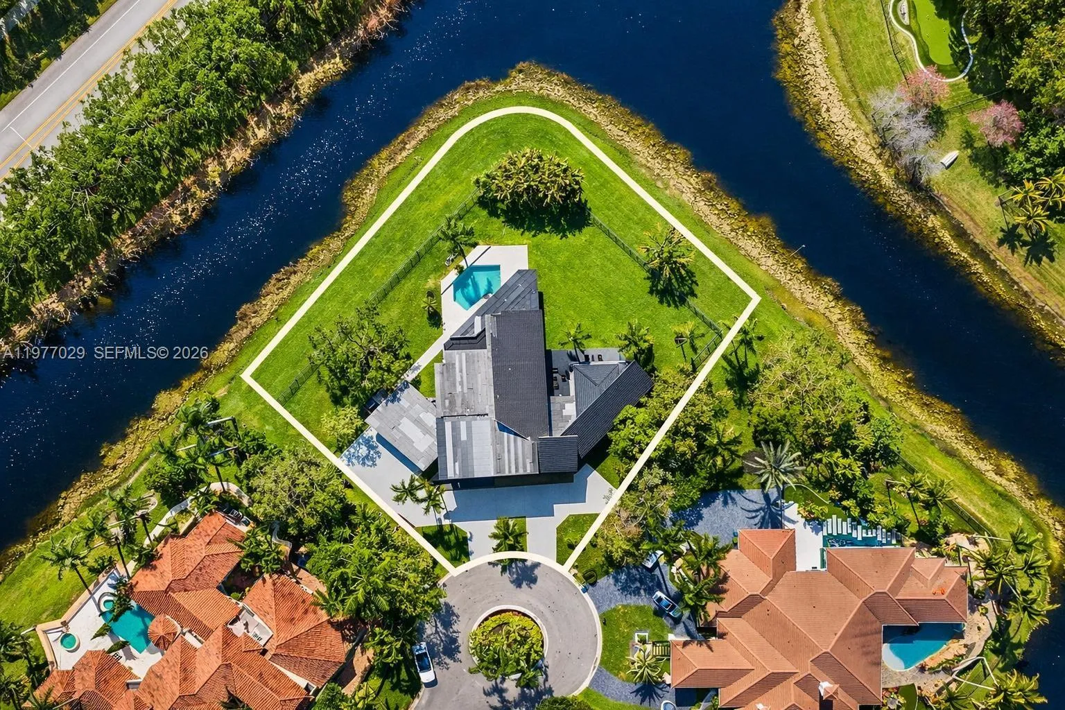 Foto de propiedad en 3560 Paddock Road, Weston, FL 33331 Weston con MLS# 