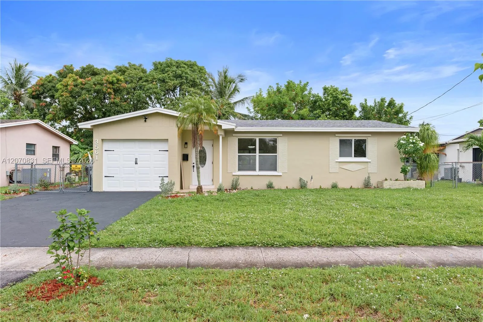 Foto de propiedad en 3561 NW 41st Street, Lauderdale Lakes, FL 33309 Lauderdale Lakes con MLS# 
