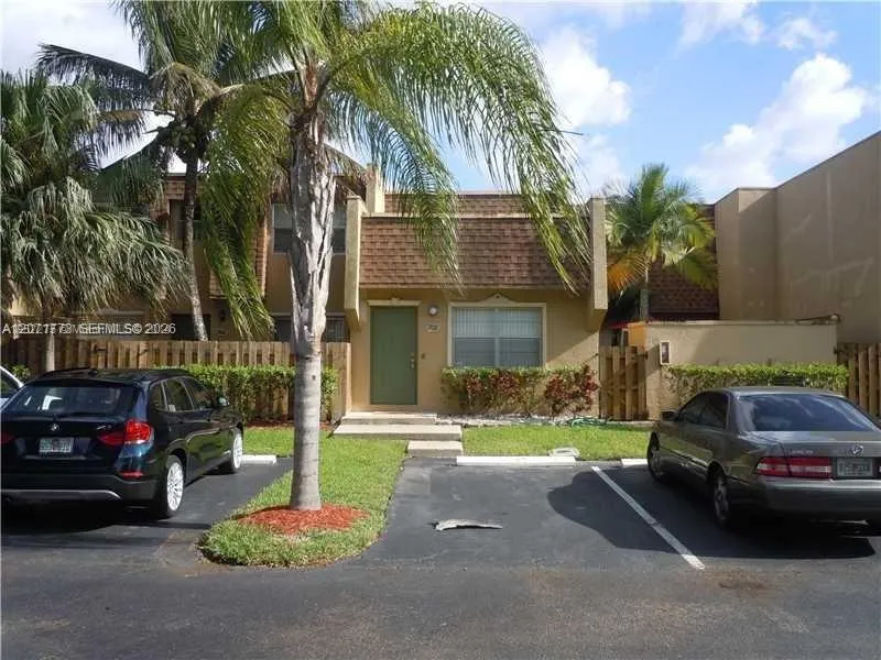 Foto de propiedad en 3571 NW 95th Terrace 705, Sunrise, FL 33351 Sunrise con MLS# 