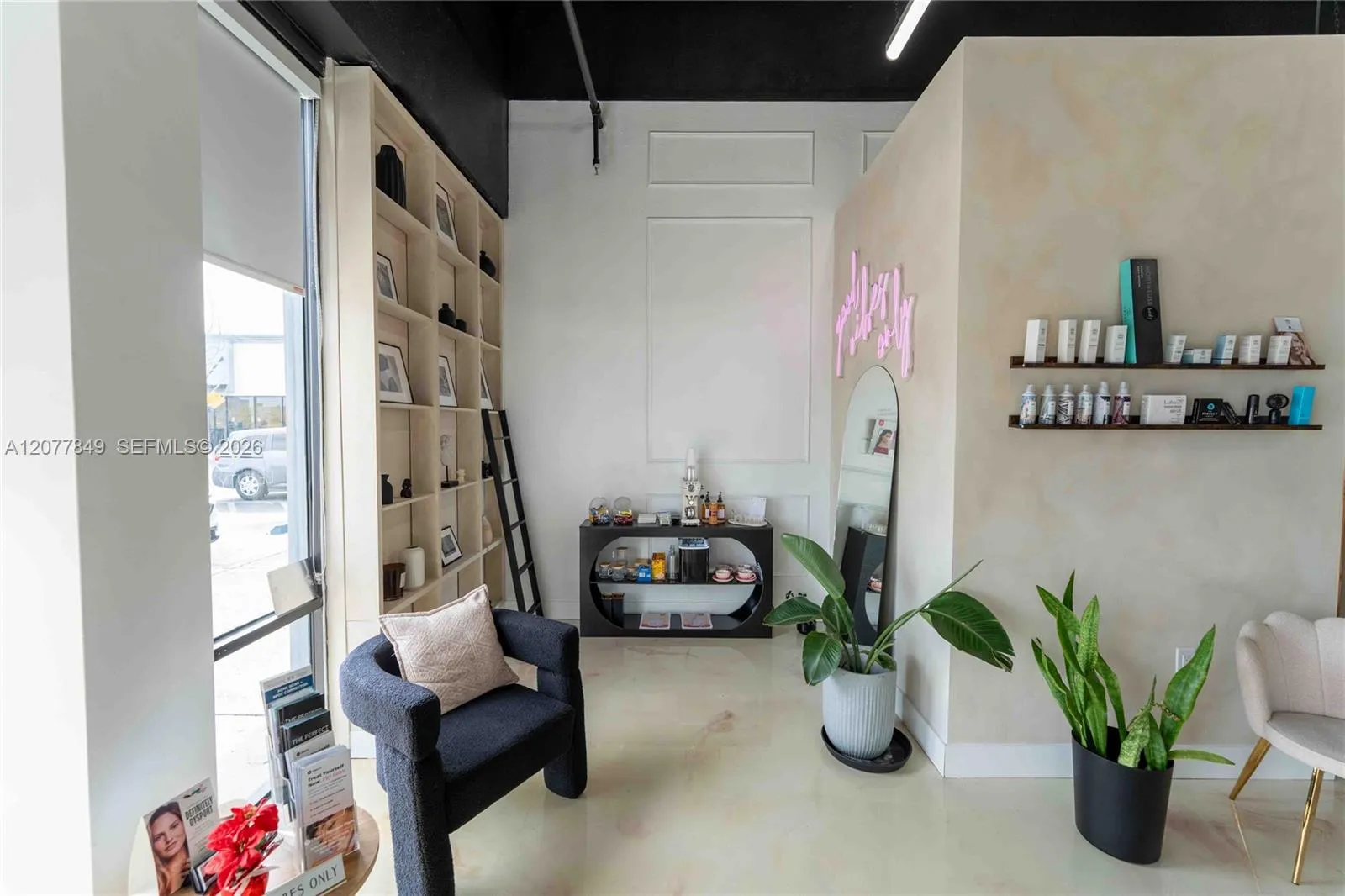 En Venta 3595 W 20th Avenue, Hialeah, FL 33012, Hialeah, FL 33012