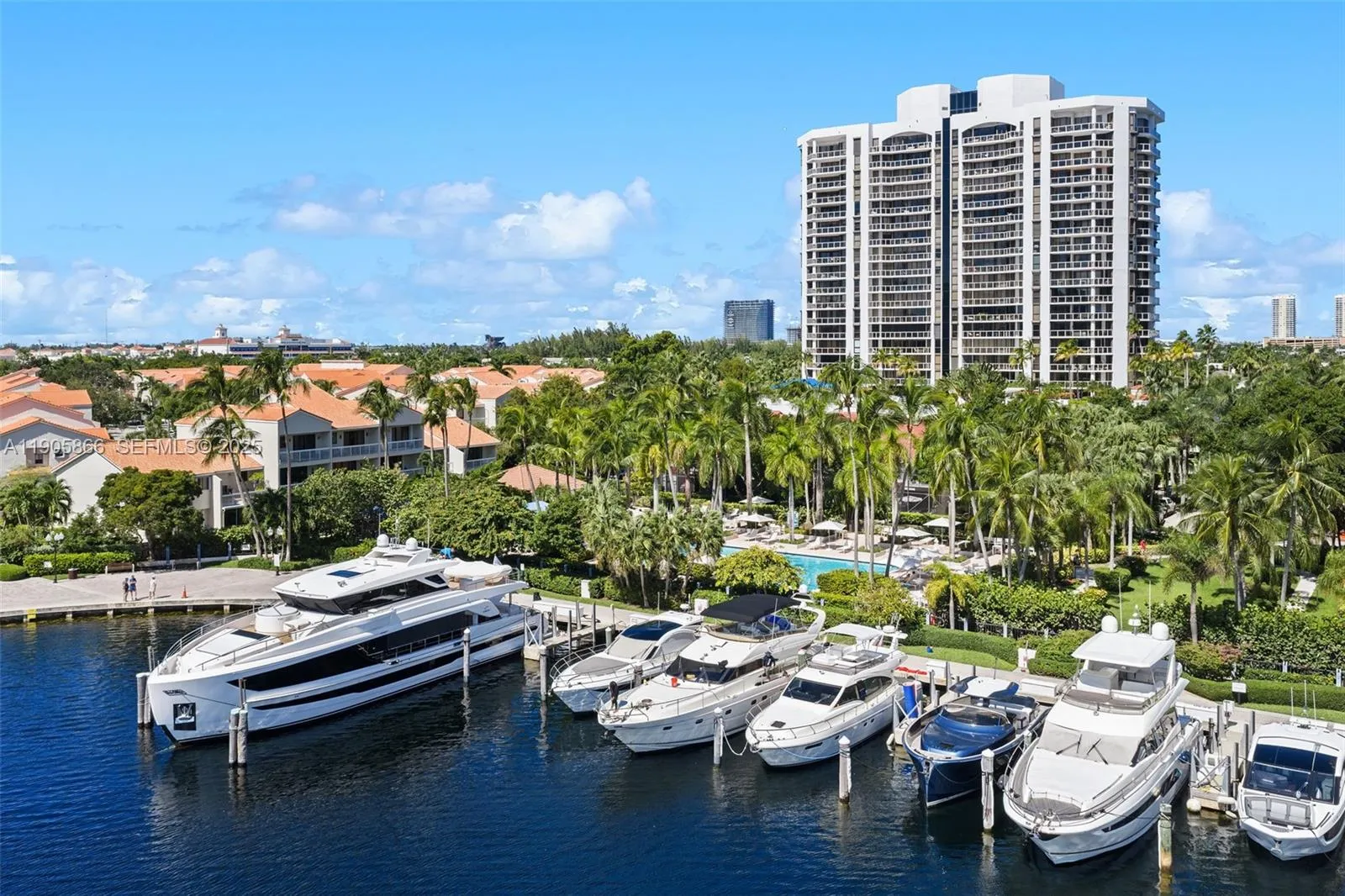Foto de propiedad en 3598 Yacht Club Drive 602, Aventura, FL 33180 Aventura con MLS# 