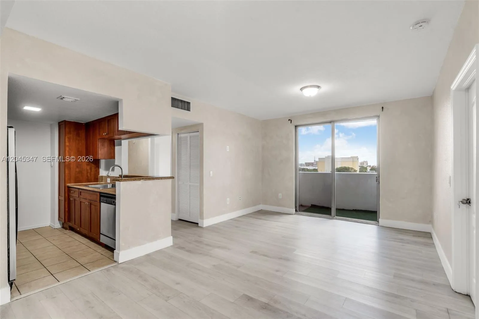 Foto de propiedad en 36 NW 6th Avenue 601, Miami, FL 33128 Miami con MLS# 