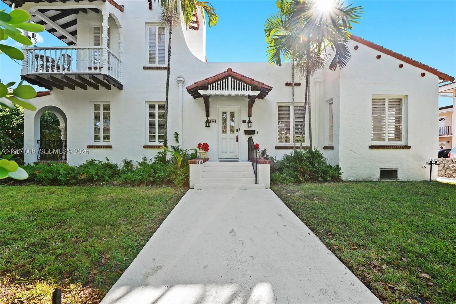 Foto de propiedad en 36 Phoenetia Avenue, Coral Gables, FL 33134 Coral Gables con MLS# 