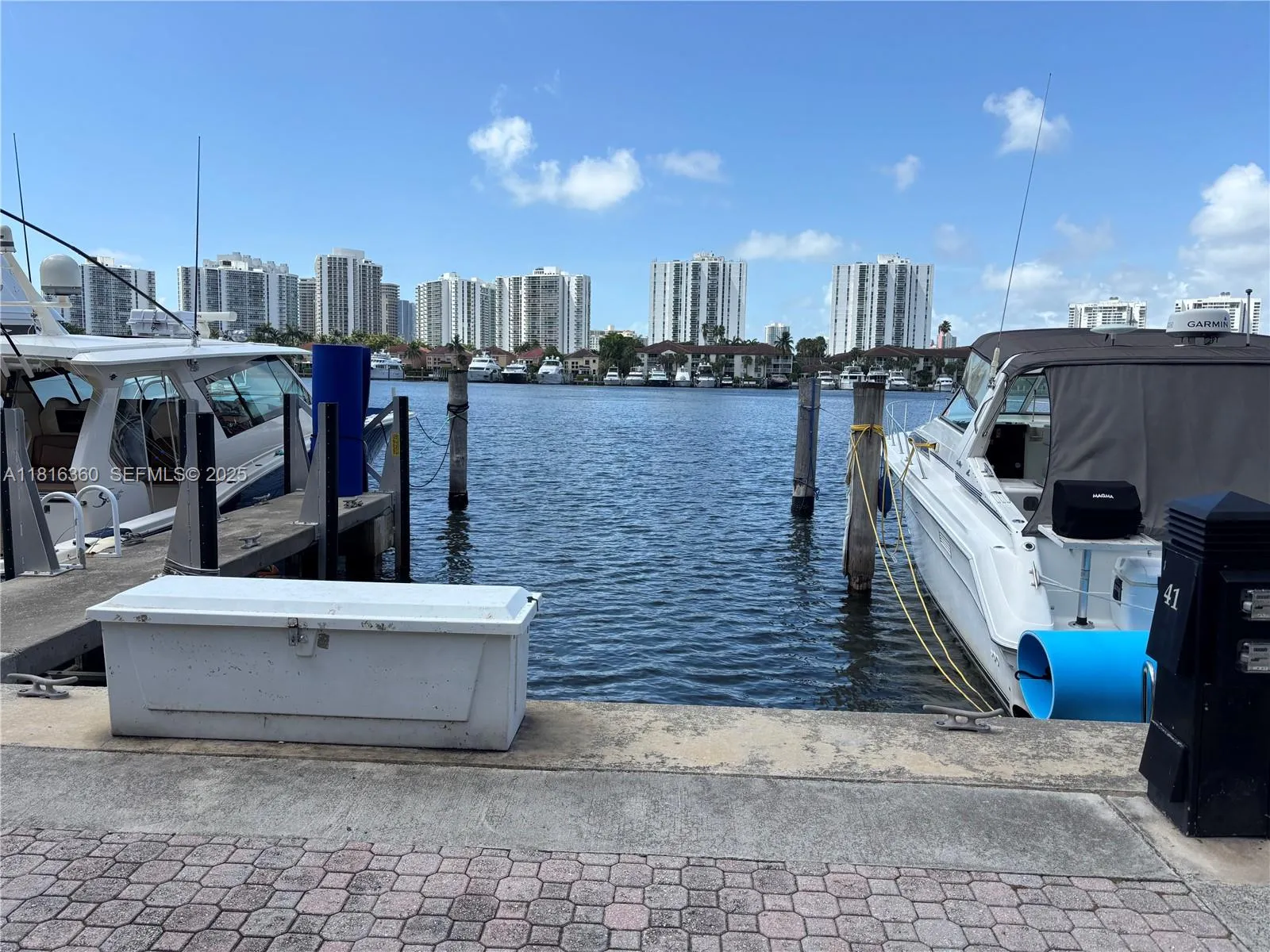 Foto de propiedad en 3601 NE 207th Street, Aventura, FL 33180 Aventura con MLS# 